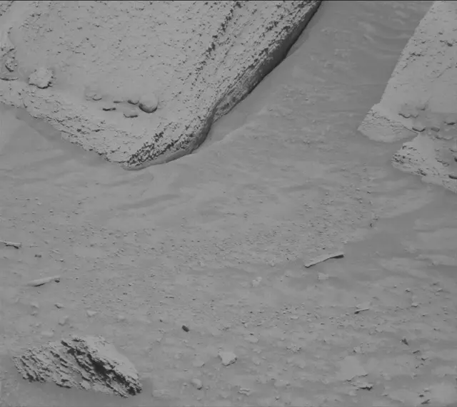 Sol 3815: Mast Camera (Mastcam)