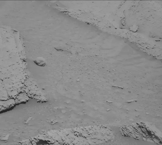 Sol 3815: Mast Camera (Mastcam)