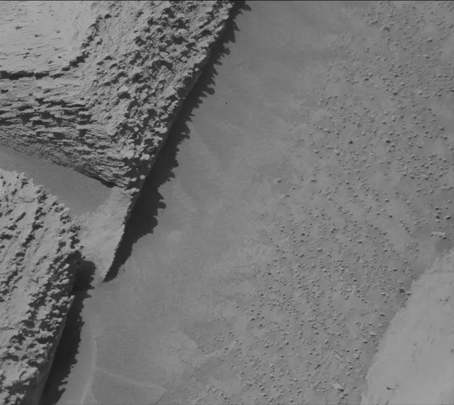 Sol 3817: Mast Camera (Mastcam)