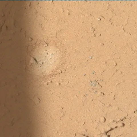 Sol 3817: Mars Hand Lens Imager (MAHLI)