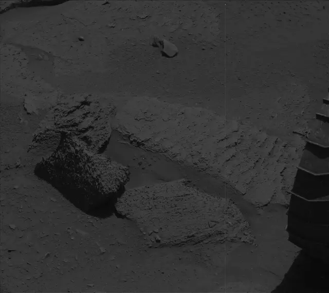 Sol 3818: Mast Camera (Mastcam)