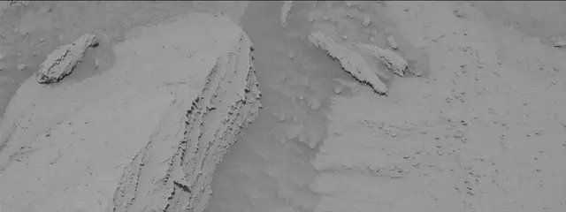 Sol 3819: Mast Camera (Mastcam)