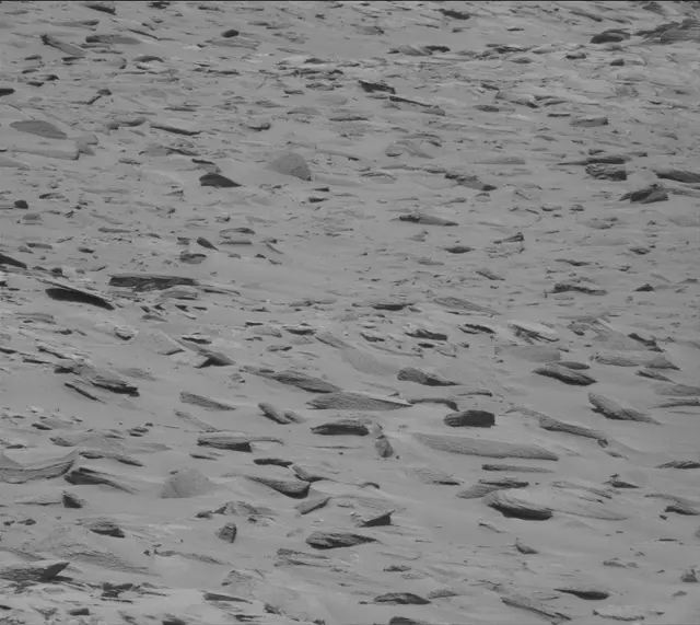 Sol 3819: Mast Camera (Mastcam)