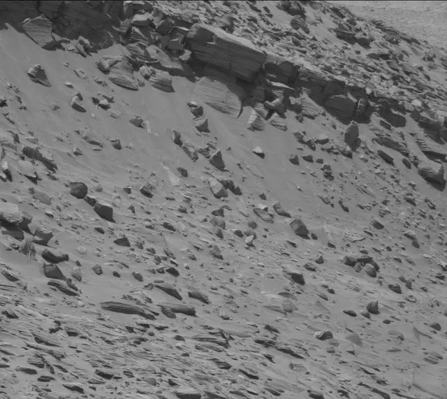 Sol 3819: Mast Camera (Mastcam)