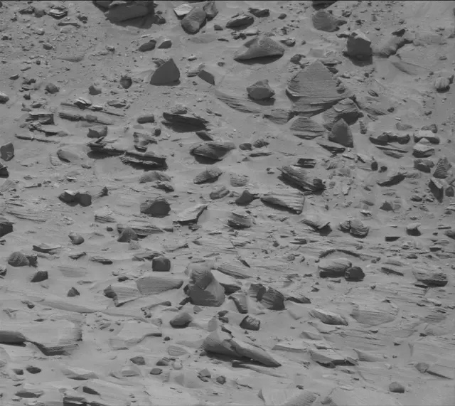 Sol 3819: Mast Camera (Mastcam)