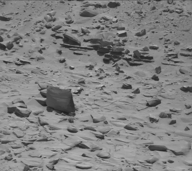 Sol 3819: Mast Camera (Mastcam)