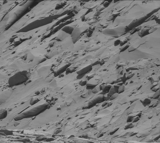 Sol 3819: Mast Camera (Mastcam)