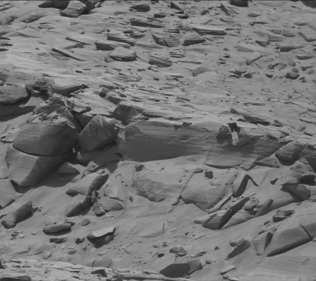 Sol 3819: Mast Camera (Mastcam)