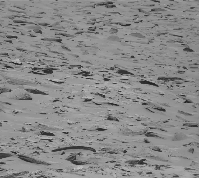 Sol 3819: Mast Camera (Mastcam)