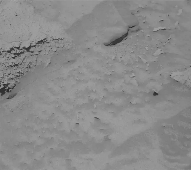 Sol 3819: Mast Camera (Mastcam)