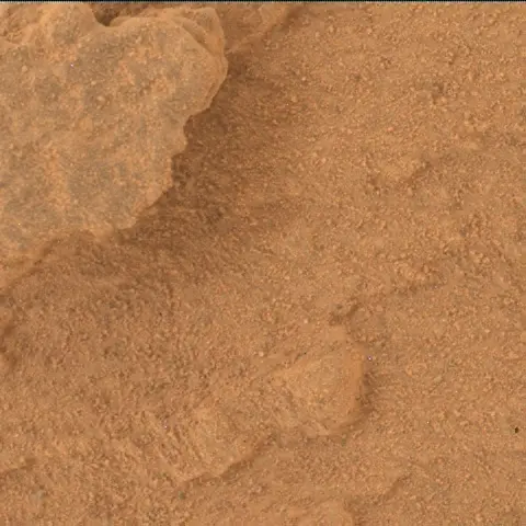 Sol 3821: Mars Hand Lens Imager (MAHLI)