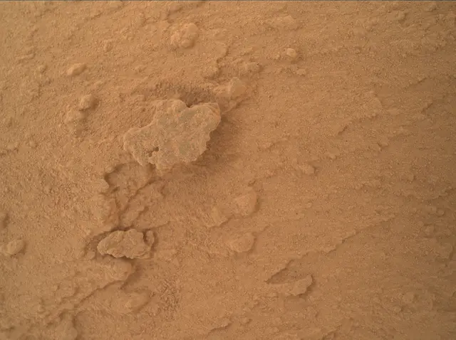Sol 3821: Mars Hand Lens Imager (MAHLI)
