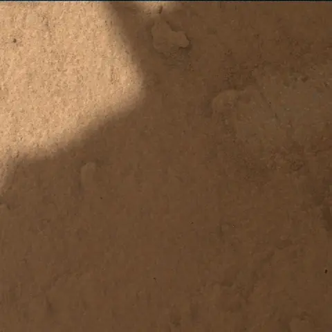 Sol 3821: Mars Hand Lens Imager (MAHLI)