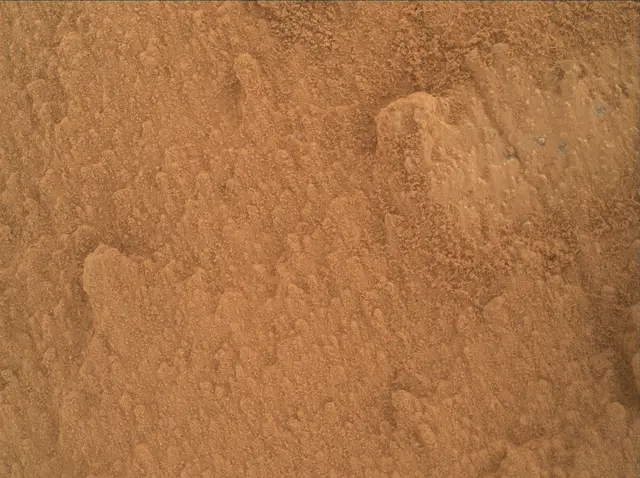 Sol 3821: Mars Hand Lens Imager (MAHLI)