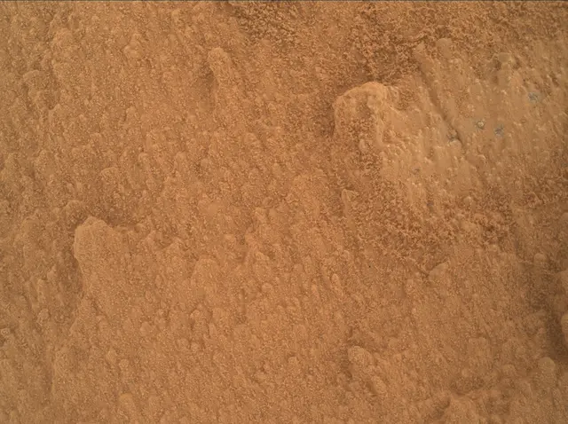 Sol 3821: Mars Hand Lens Imager (MAHLI)