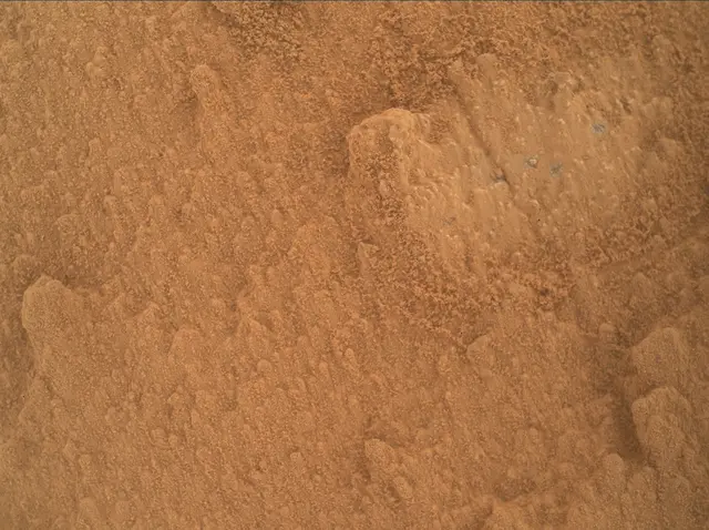Sol 3821: Mars Hand Lens Imager (MAHLI)