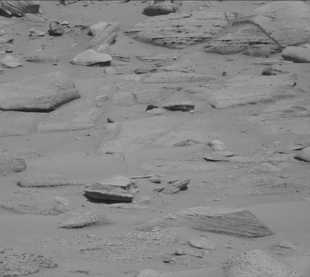Sol 3822: Mast Camera (Mastcam)