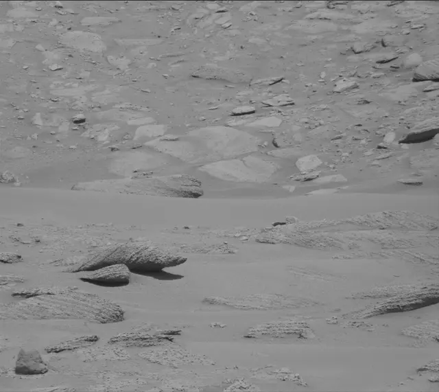 Sol 3822: Mast Camera (Mastcam)