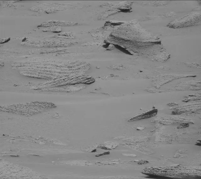 Sol 3822: Mast Camera (Mastcam)