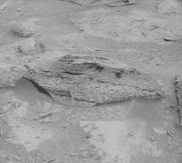 Sol 3824: Mast Camera (Mastcam)