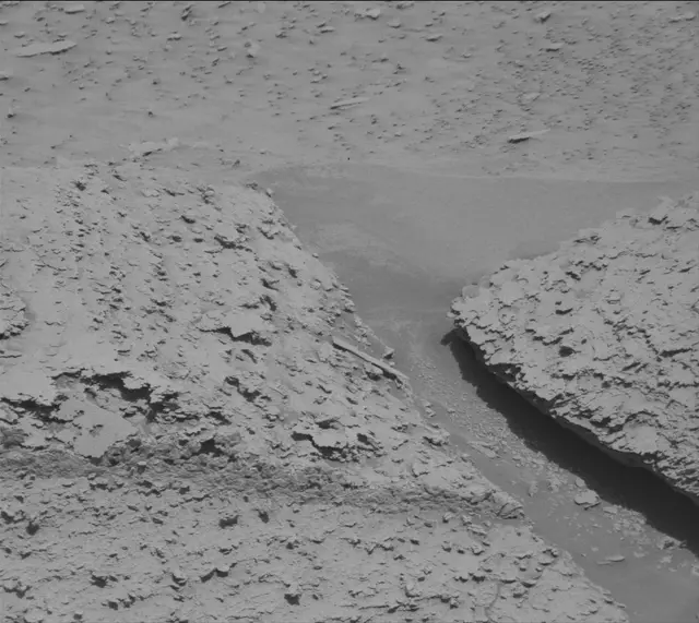 Sol 3824: Mast Camera (Mastcam)