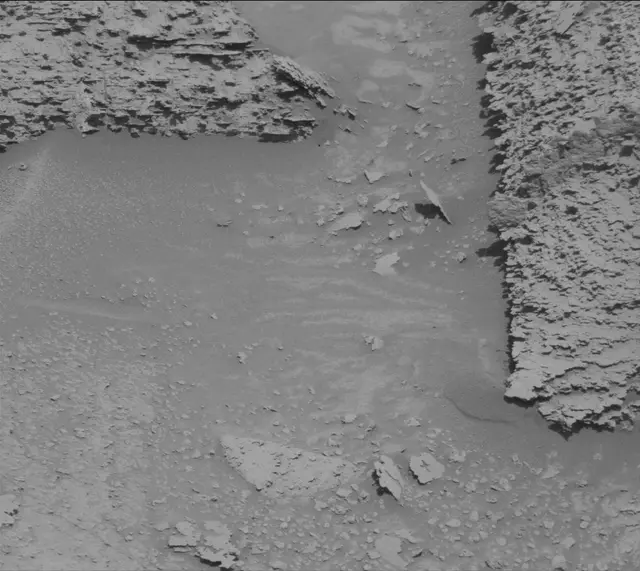 Sol 3824: Mast Camera (Mastcam)