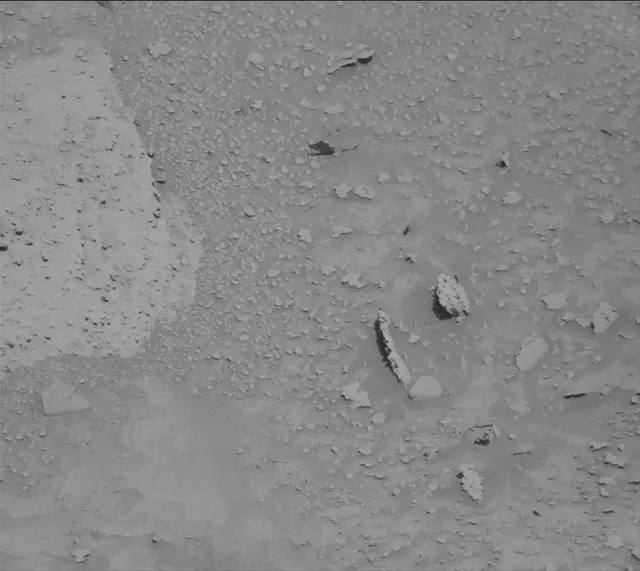 Sol 3824: Mast Camera (Mastcam)