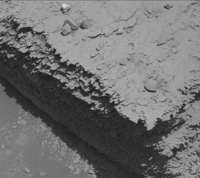 Sol 3824: Mast Camera (Mastcam)
