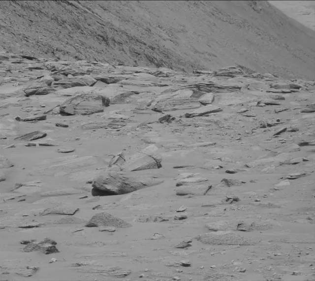 Sol 3825: Mast Camera (Mastcam)