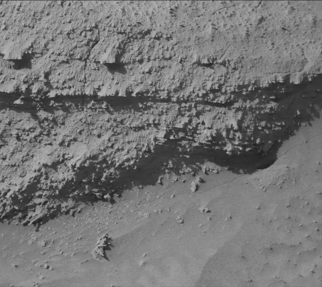 Sol 3830: Mast Camera (Mastcam)