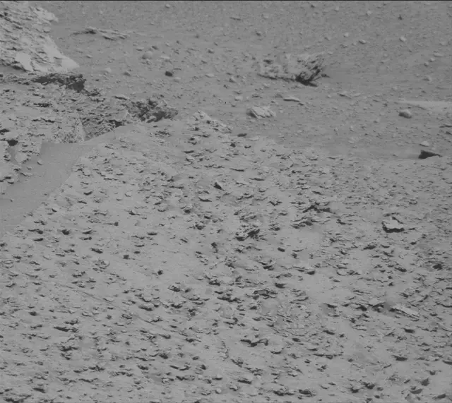 Sol 3830: Mast Camera (Mastcam)