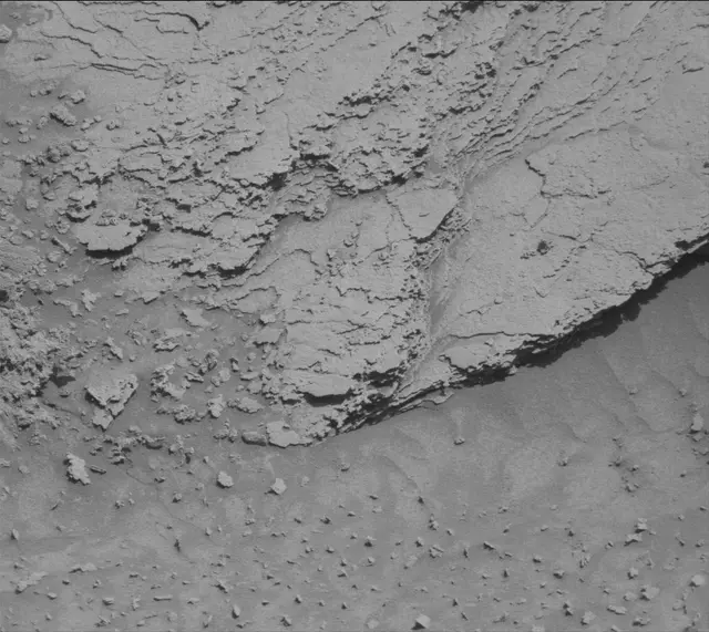 Sol 3830: Mast Camera (Mastcam)