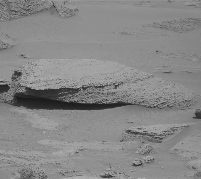 Sol 3831: Mast Camera (Mastcam)