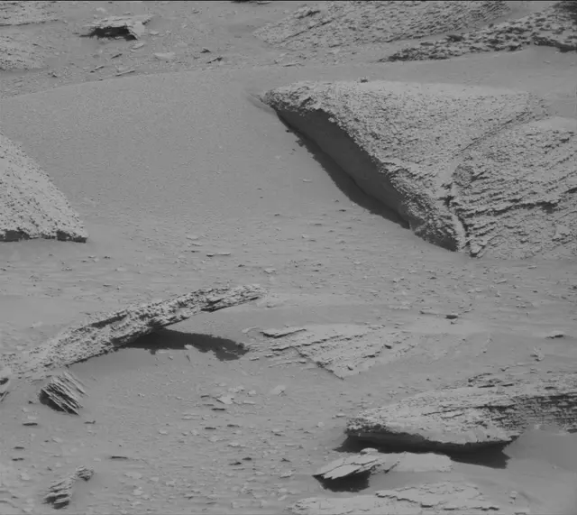 Sol 3831: Mast Camera (Mastcam)