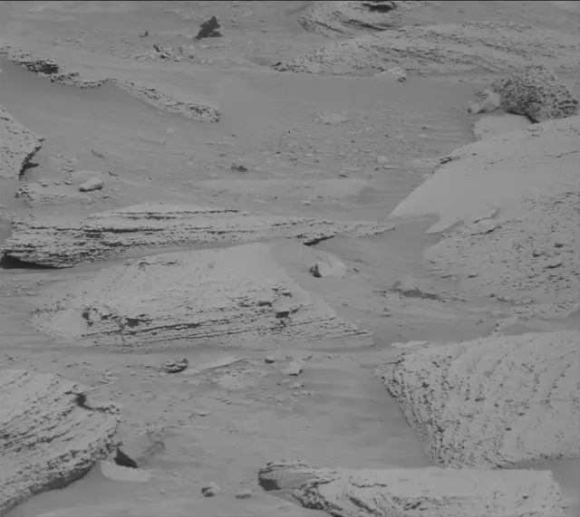 Sol 3831: Mast Camera (Mastcam)