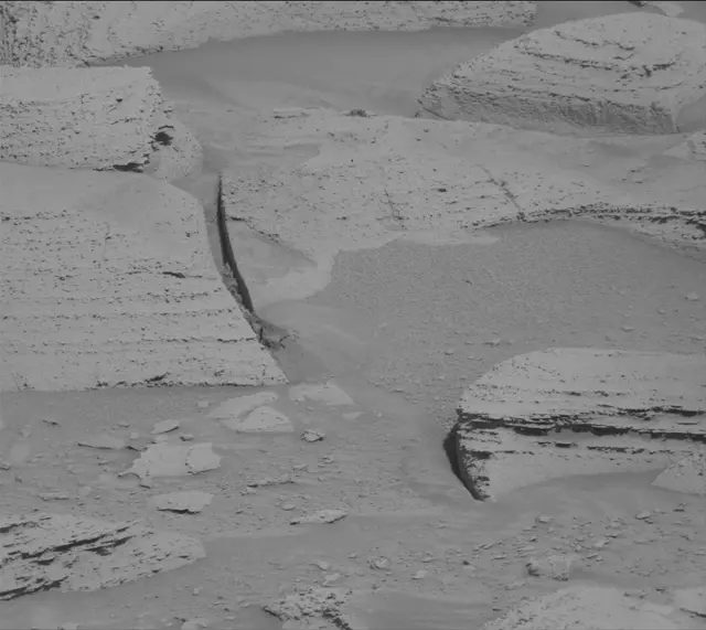 Sol 3831: Mast Camera (Mastcam)