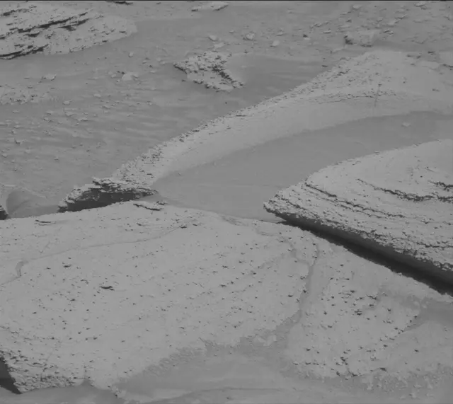 Sol 3831: Mast Camera (Mastcam)