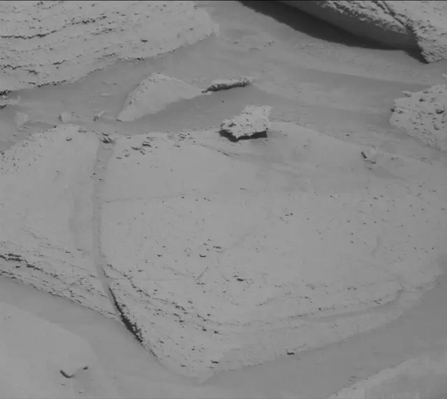 Sol 3831: Mast Camera (Mastcam)