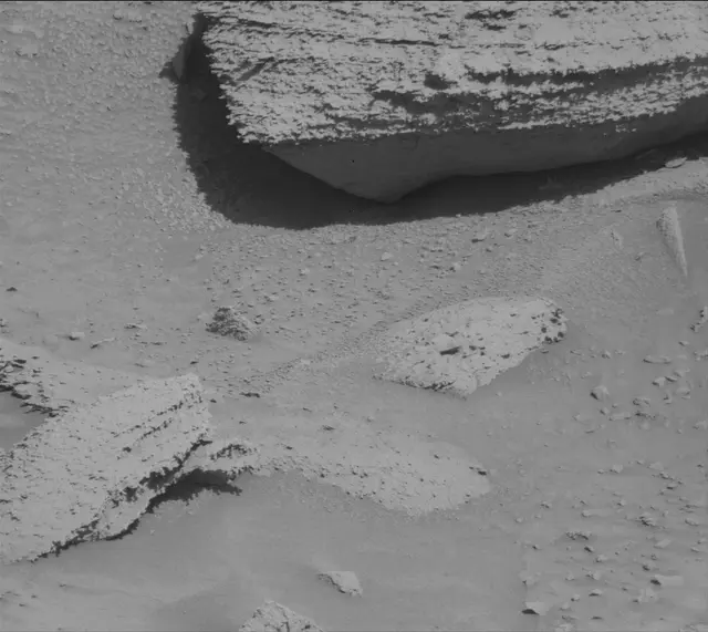 Sol 3831: Mast Camera (Mastcam)