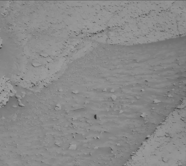 Sol 3831: Mast Camera (Mastcam)