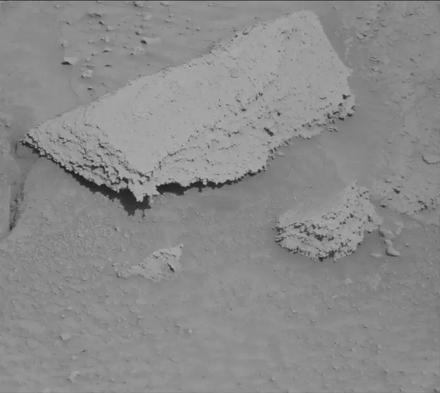 Sol 3831: Mast Camera (Mastcam)
