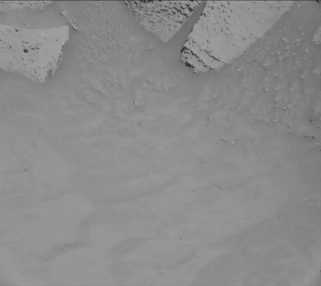 Sol 3831: Mast Camera (Mastcam)