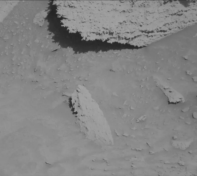 Sol 3831: Mast Camera (Mastcam)