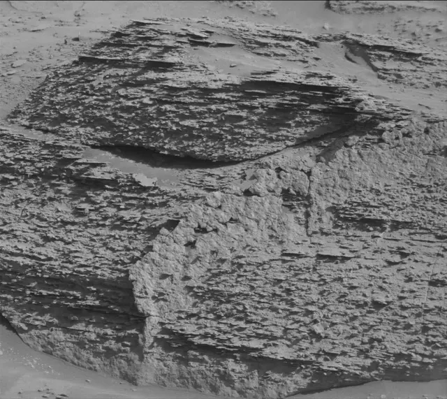 Sol 3831: Mast Camera (Mastcam)