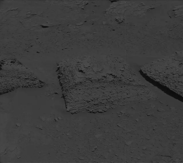 Sol 3832: Mast Camera (Mastcam)