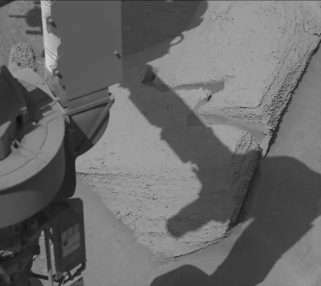 Sol 3834: Mast Camera (Mastcam)