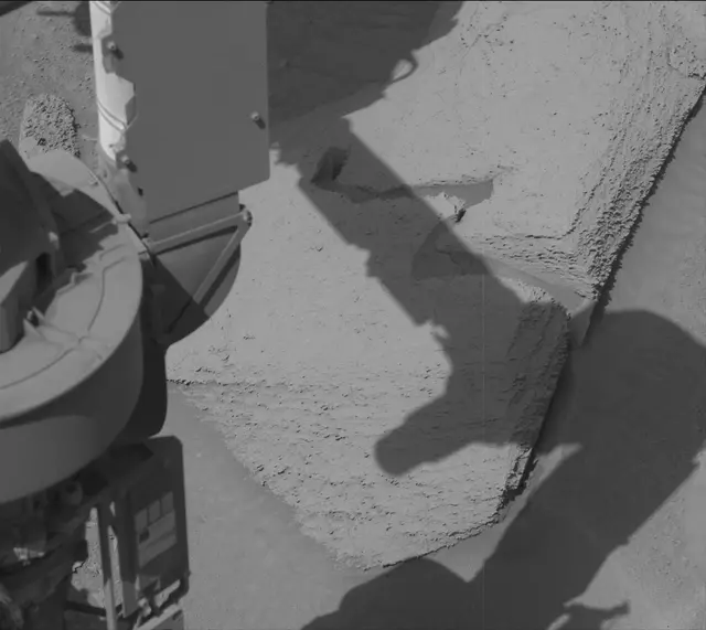 Sol 3834: Mast Camera (Mastcam)