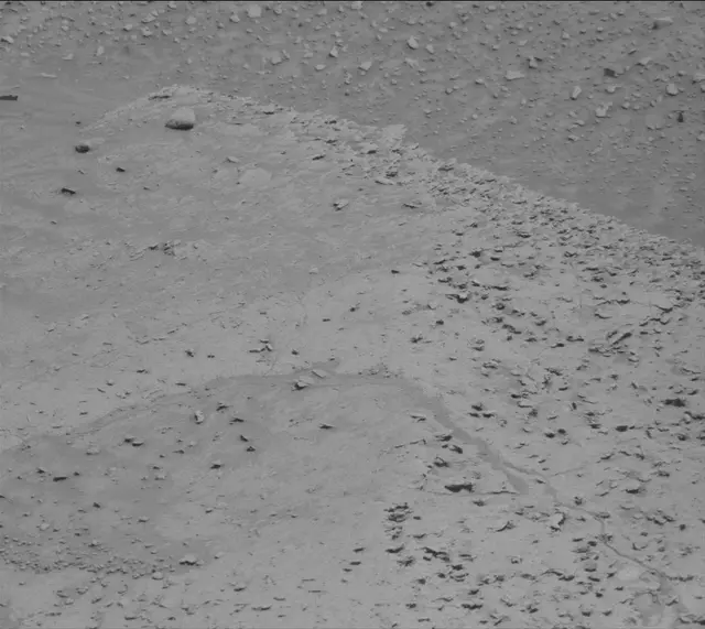 Sol 3834: Mast Camera (Mastcam)