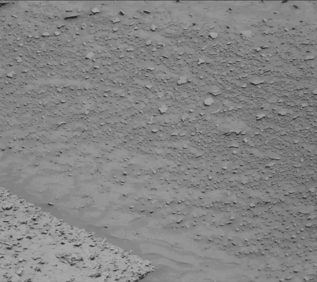 Sol 3834: Mast Camera (Mastcam)