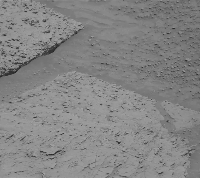 Sol 3834: Mast Camera (Mastcam)